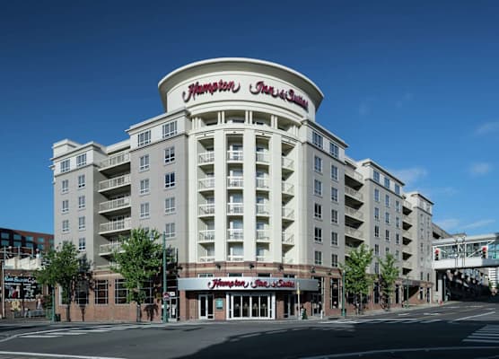 Hampton Inn & Suites Memphis-Beale Street 1