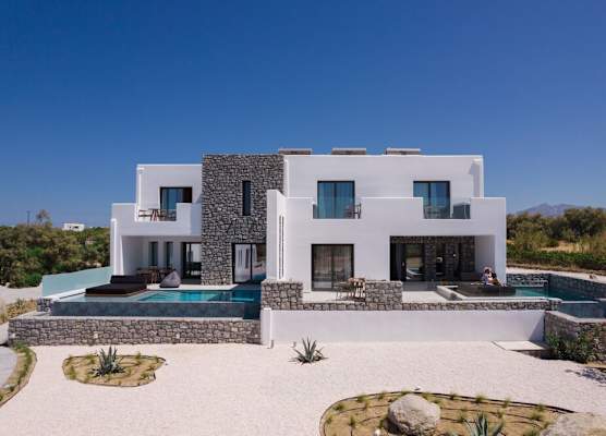Milestones Naxos 1