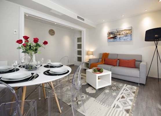 Eixample Building Apartments by Mercedes Heritage 1