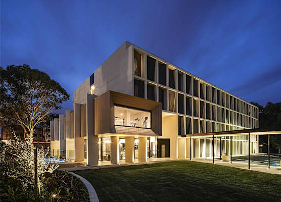 Mercure Sydney Rouse Hill 1