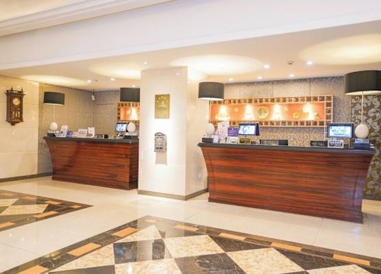 Broadway Mansions Hotel - On the bund 1