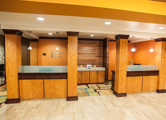 Comfort Inn & Suites Akron South 1