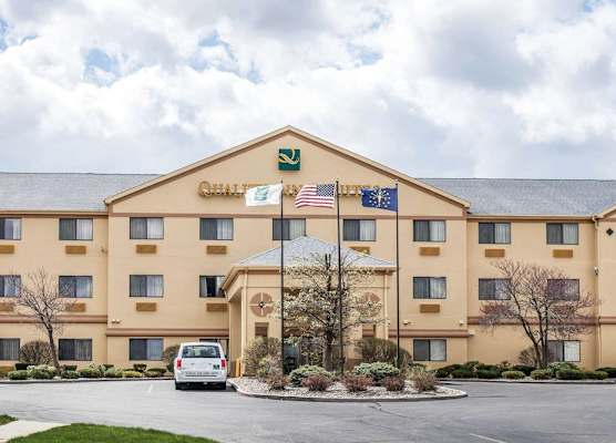 Quality Inn & Suites South Bend Airport 1