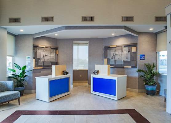 Holiday Inn Express NAGS HEAD OCEANFRONT by IHG 1