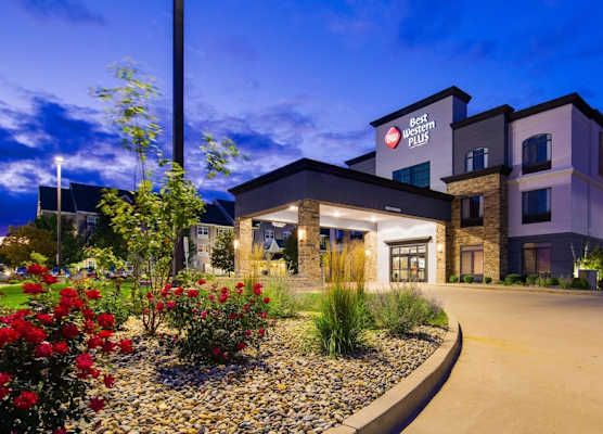Best Western Plus Champaign/Urbana Inn 1