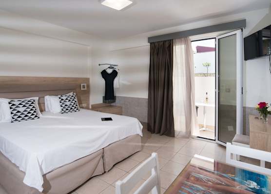 Vagelis Comfort Apartments 1