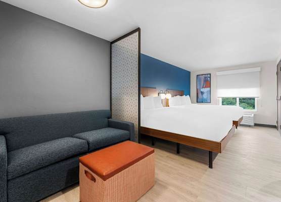 Everhome Suites Fayetteville near Fort Bragg 1