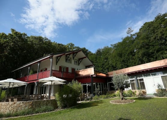 Chez Maman Hotel & Restaurant 1