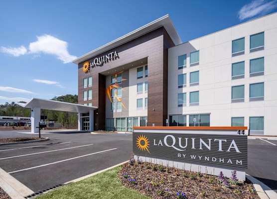 La Quinta by Wyndham Chelsea Birmingham 1