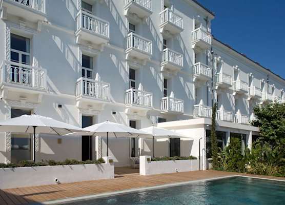 Grand Hotel des Sablettes Plage, Curio Collection by Hilton 1