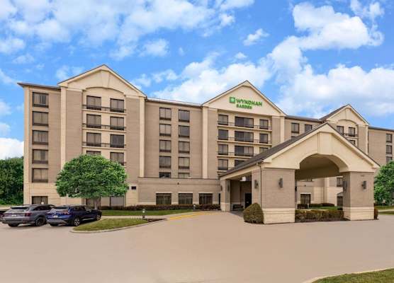 Wyndham Garden Kansas City Airport 1