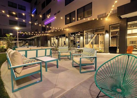 Aloft by Marriott St. Louis Cortex 1