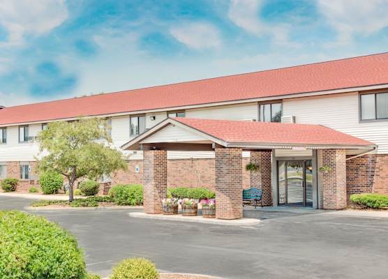 Super 8 by Wyndham Green Bay Near Stadium 1