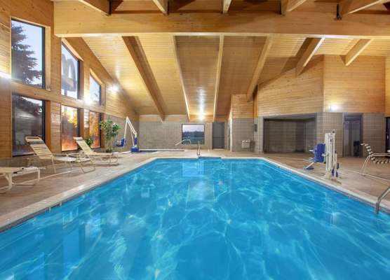 AmericInn by Wyndham Albert Lea 1