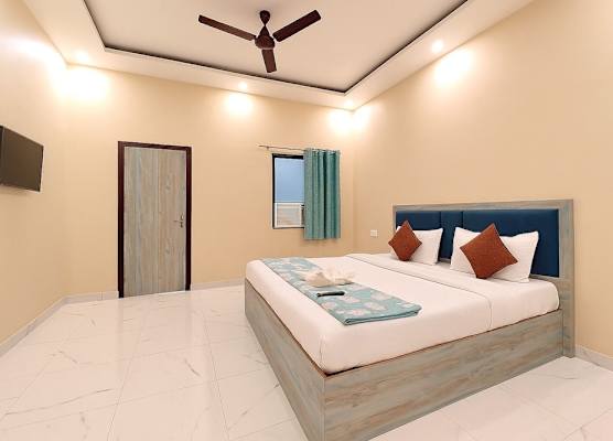 Hotel Vrrinda Homestay Varanasi 1