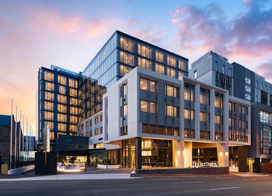 DoubleTree by Hilton Hobart 1