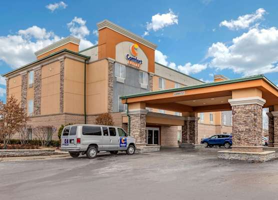 Comfort Suites Southgate-Detroit 1