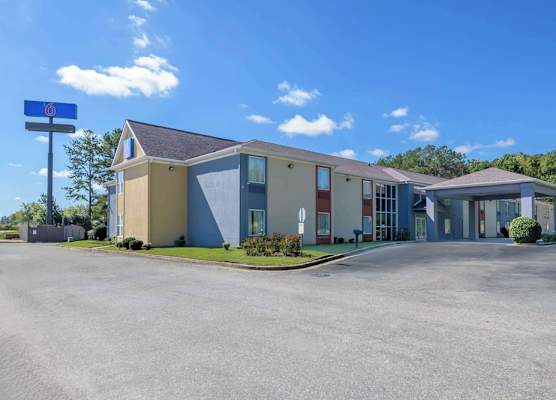 Motel 6 Dawsonville GA North GA Premium Outlets 1