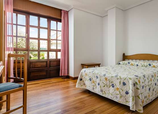 Hotel Surfances 1