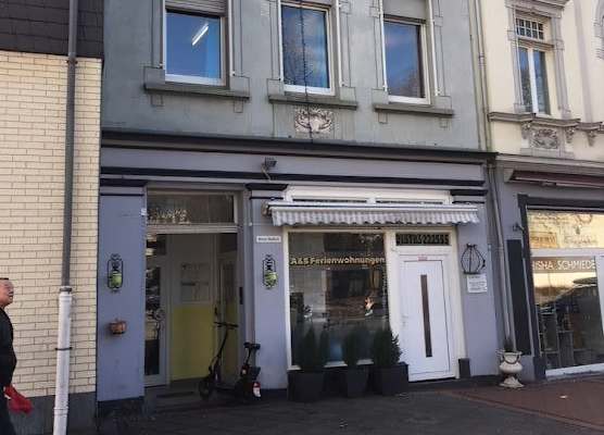 A & S Hostel Bonner Straße 9 1