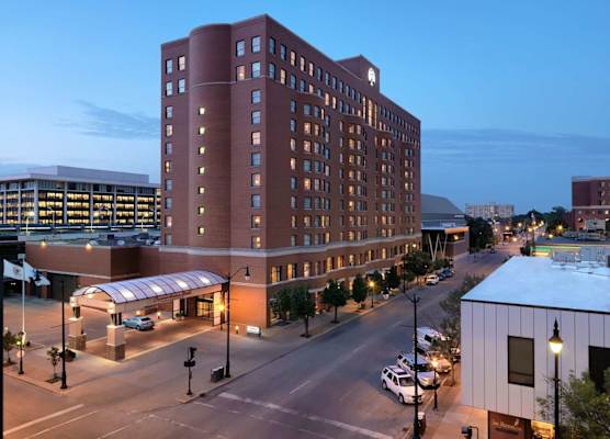 President Abraham Lincoln Springfield - DoubleTree by Hilton 1
