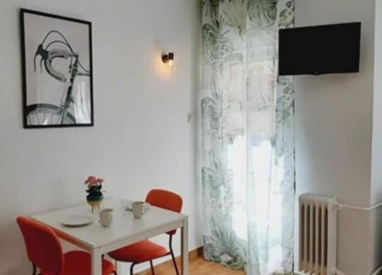 Hostal Lucia by gaiarooms 1