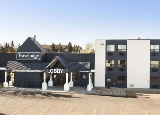 Travelodge by Wyndham Edmonton South 1