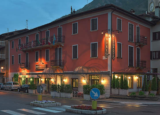 Bes Hotel Papa San Pellegrino Terme 1