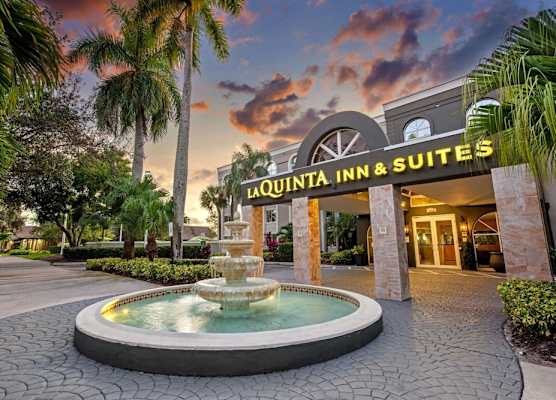 La Quinta by Wyndham Coral Springs South 1