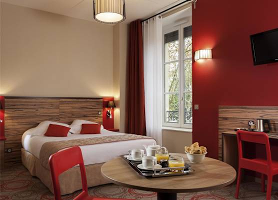 Aparthotel Adagio Lyon Patio Confluence 1