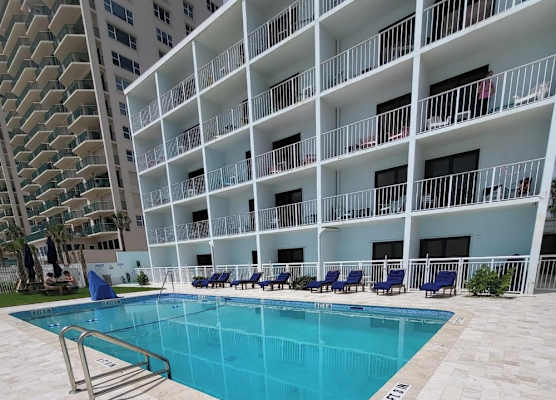 Beachside Hotel 1