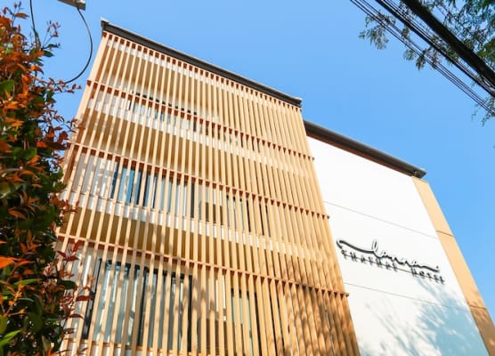 Lanna Thaphae Hotel 1
