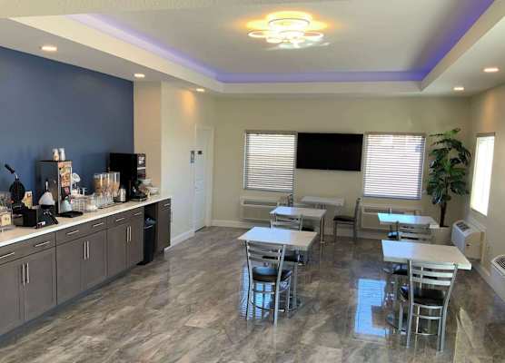 Days Inn by Wyndham Troy IL 1