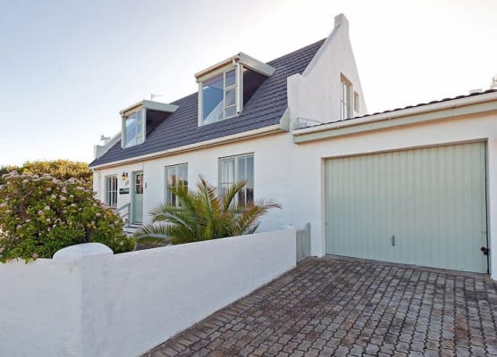 Pikkewyntjie Sea View Small Families 1