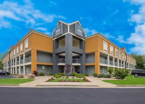 Clarion Pointe Indianapolis Northeast 1
