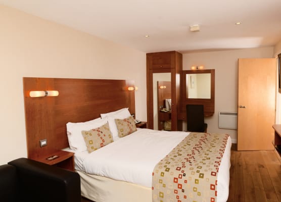 Holyrood Aparthotel 1