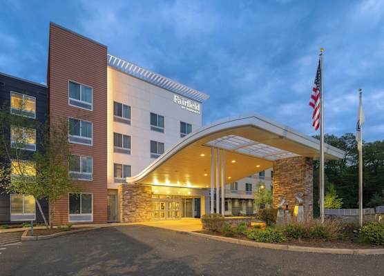 Fairfield Inn & Suites by Marriott Springfield Northampton/Amherst 1