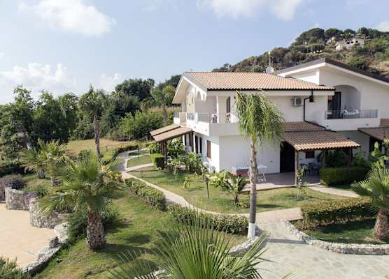 LUZIA AGRIRESORT - Piscina Panoramica e vista Mare a Capo Vaticano 1