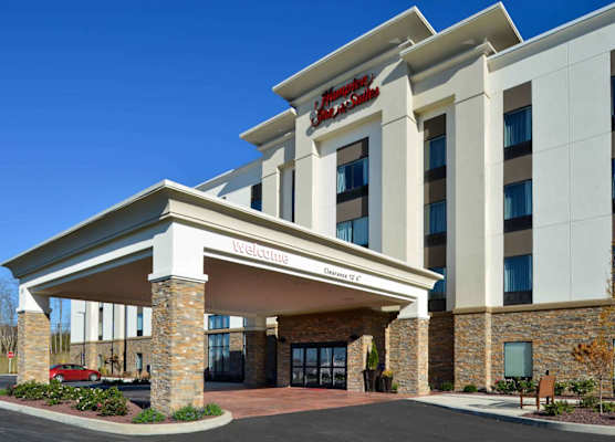 Hampton Inn & Suites Albany-East Greenbush, NY 1
