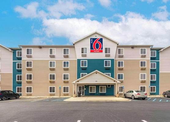 Studio 6 Extended Stay Birmingham Pelham AL 1
