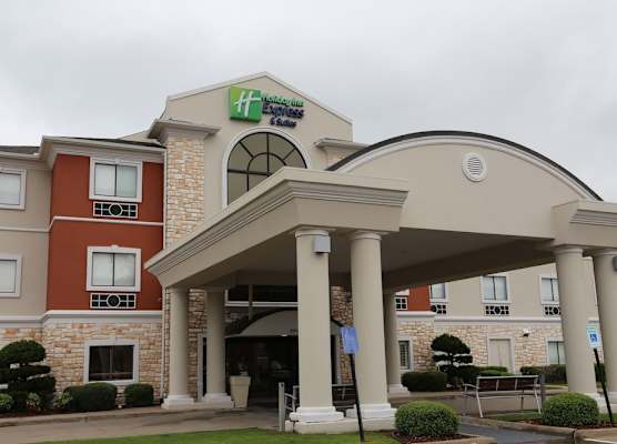Holiday Inn Express & Suites GREENVILLE by IHG 1