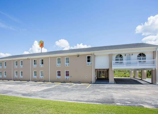 Super 8 by Wyndham Manning 1