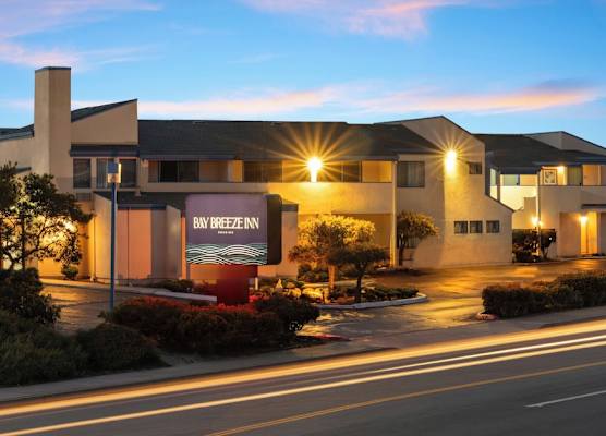 Bay Breeze Inn 1