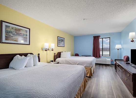 Days Inn by Wyndham Battlefield Rd/Hwy 65 1