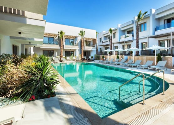 Pefki Deluxe Residences - Adults Only 16plus 1