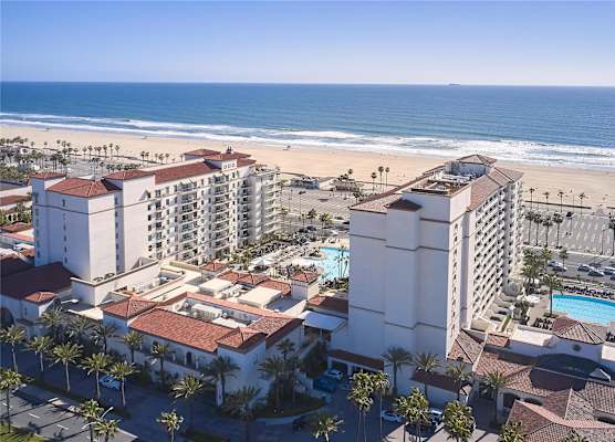 The Waterfront Beach Resort, a Hilton Hotel 1