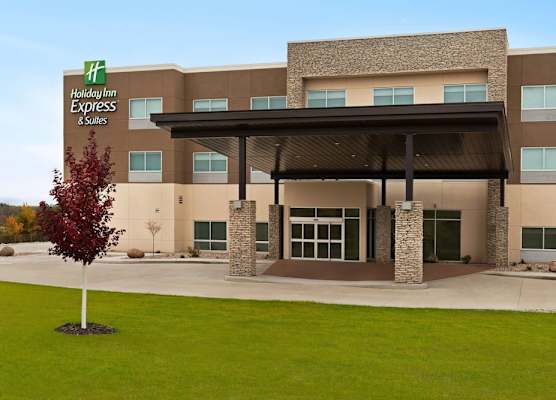 Holiday Inn Express & Suites BEAVER DAM by IHG 1