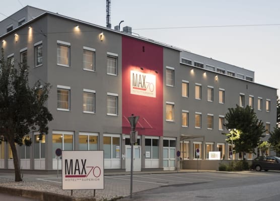HOTEL max70 1