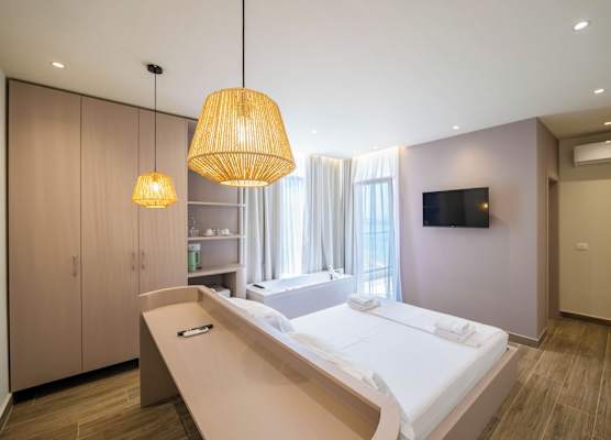 Mirage Bay Deluxe Saranda 1