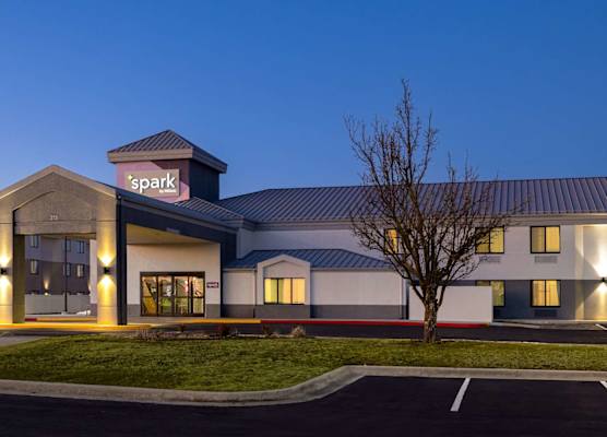 Spark by Hilton Bentonville 1